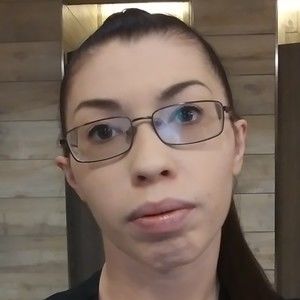 Meet your Posher, Inez